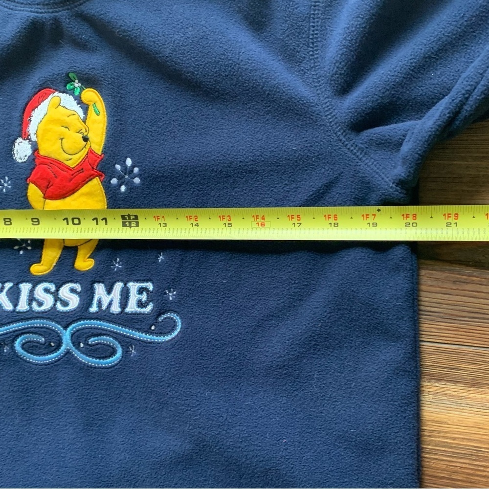 Disney Women’s Navy Blue Winnie the Pooh Fleece Crew Neck Size Medium - Picture 4 of 6